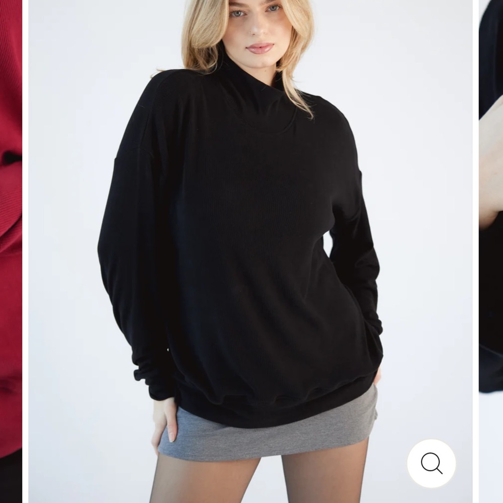Klassy Network | Turtleneck Oversized Sweater Brami | Size M